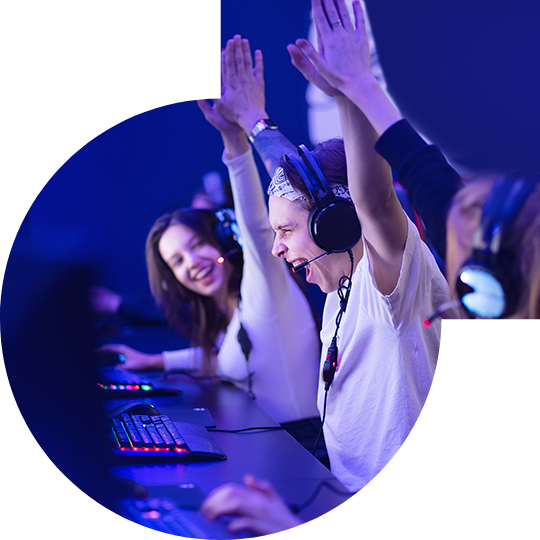 EVO獨家雙向驅動技術<br>讓電競玩家盡情享受極致高速快感