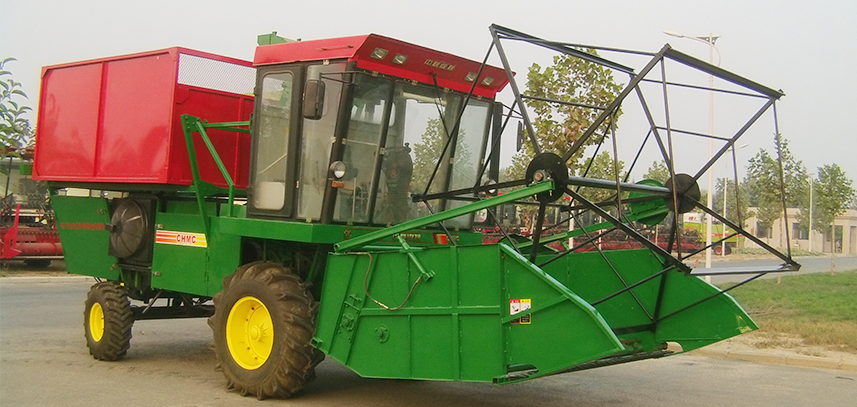 BJL平台 4QZ-2450 自走式青饲料收获机